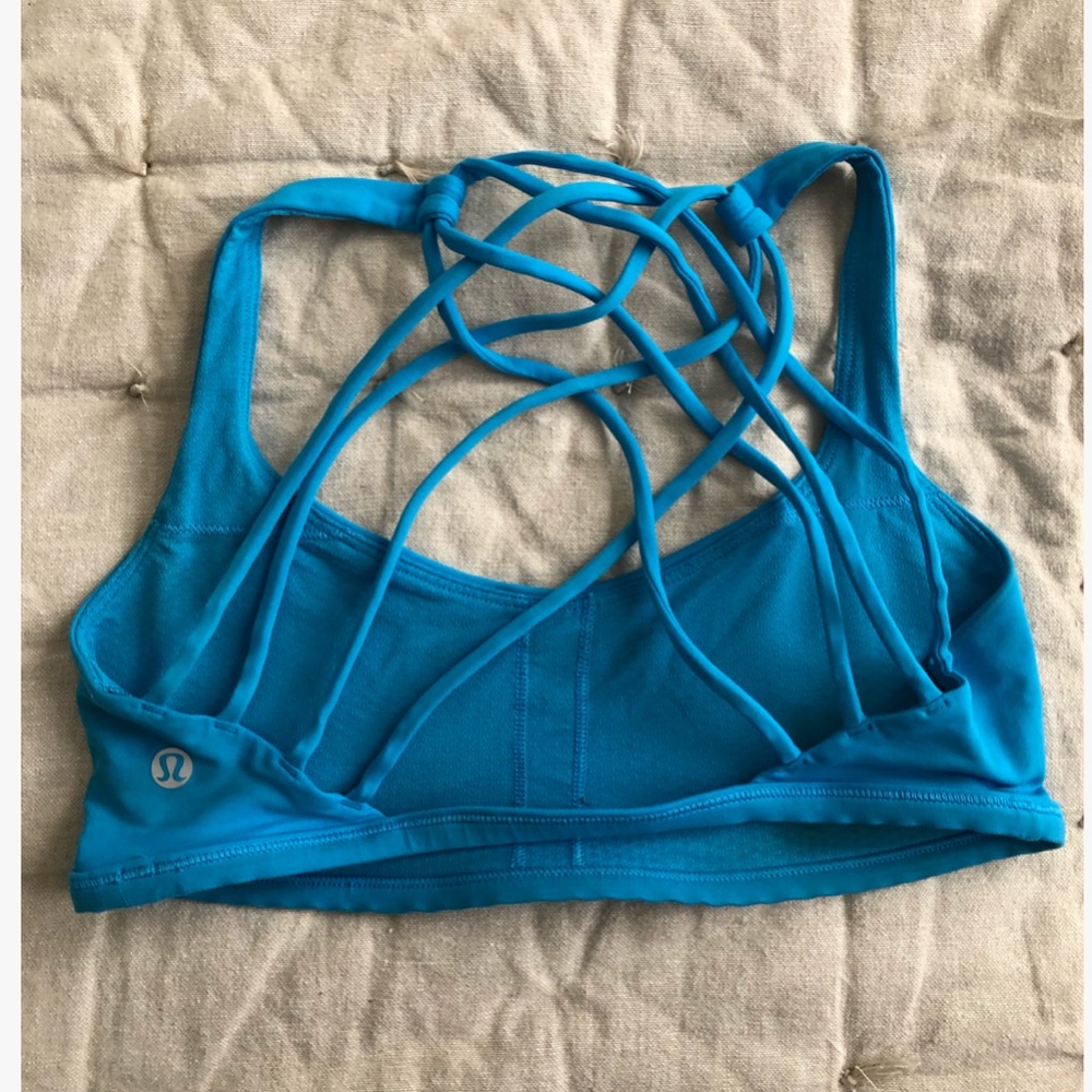 Lululemon sports bra size 6